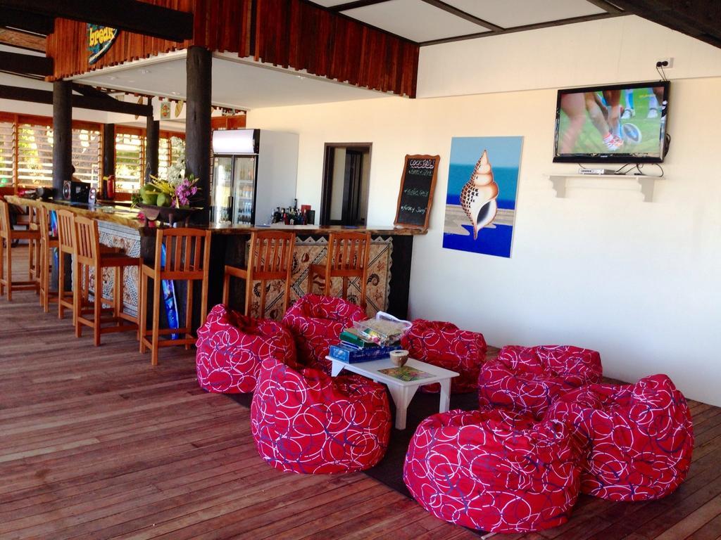 Solevu Funky Fish Beach & Surf Resort מראה חיצוני תמונה